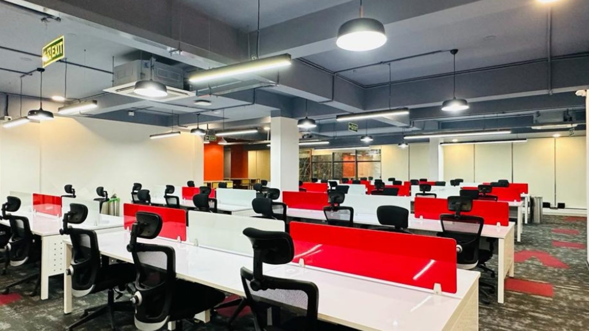 Flexible Coworking Space in HSR Layout Modern coworking space in HSR Layout with flexible desks